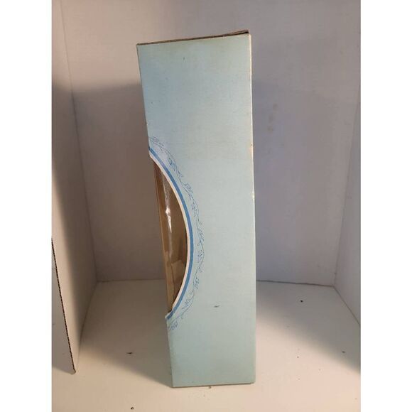 Vintage 1984 Precious Ones Porcelain Collection Little Red Riding Hood Doll IOB - Picture 5 of 6